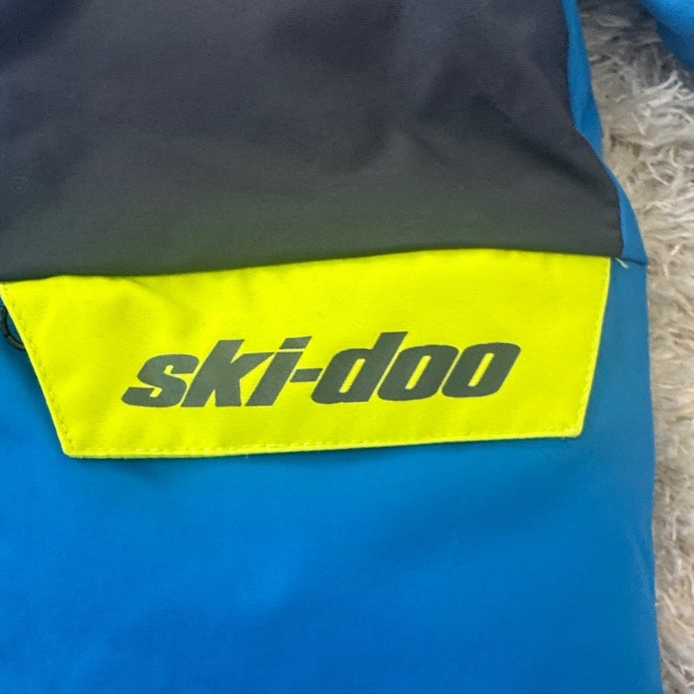 Ski-Doo Kids Blue and Black Puffer Jacket NWT -3T - Picture 6 of 7